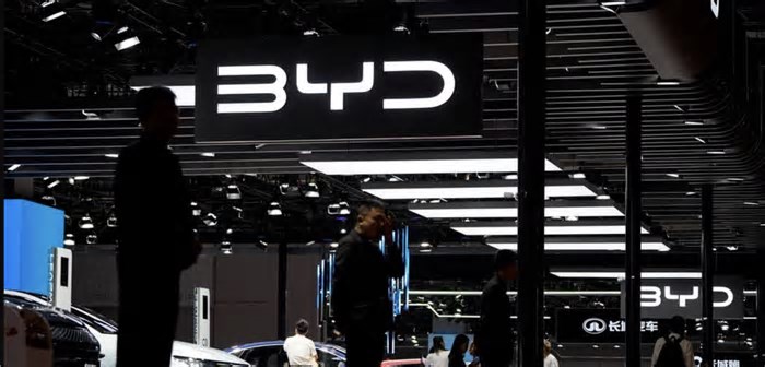 BYD revoluciona mercado com carregamento de carro elétrico em apenas 5 minutos