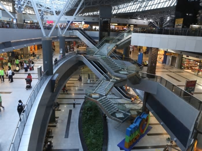 Aeroporto do Recife estreia serviço de entregas expressas para encomendas internacionais