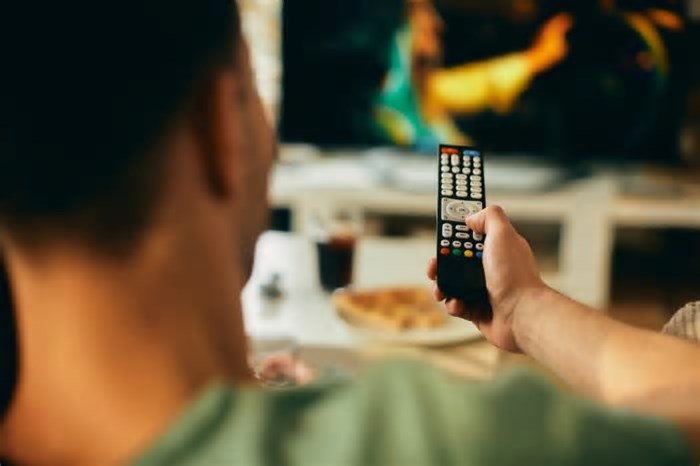 Confira horários e onde assistir aos jogos deste sábado, 15 de março