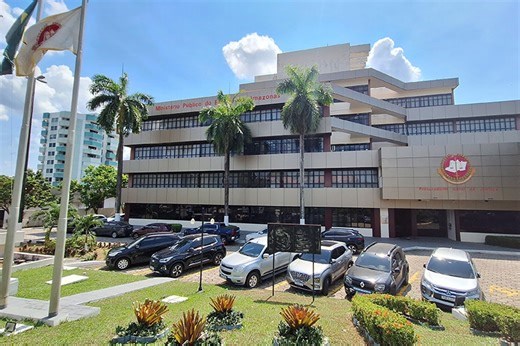 MPAM informa que vai apurar viagem do prefeito de Manaus ao Caribe