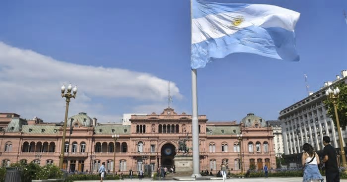 Vai para Buenos Aires? Veja preços e horários dos voos diretos de Porto Alegre