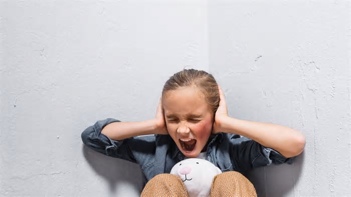 Como os traumas infantis afetam a saúde mental de adolescentes? Entenda os dados alarmantes