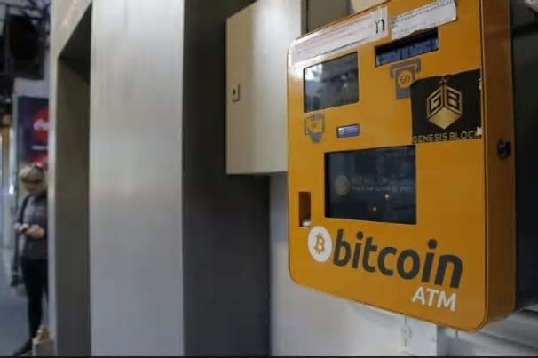 Bitcoin sobe 20% e criptomoedas se recuperam após Trump anunciar lista de tokens de reserva