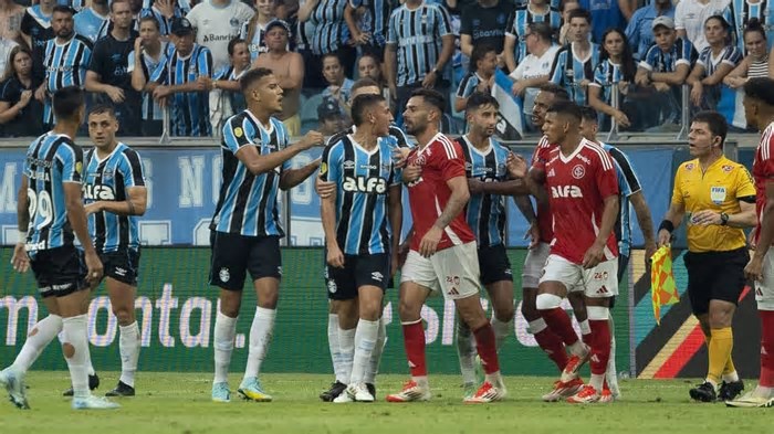 Grêmio perde dois mandos de campo por incidentes no Gre-Nal 445