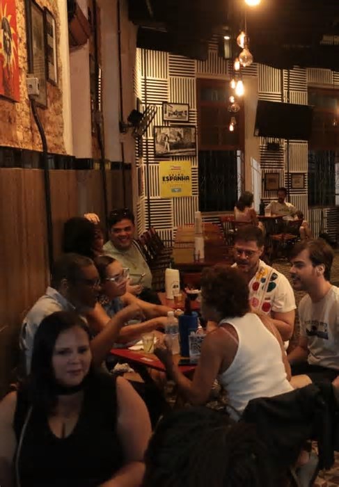 Bar em Salvador oferece 10% de desconto para quem for ao show de Gilberto Gil neste sábado; saiba detalhes