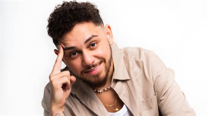 Gio Lisboa leva show ‘Fora da Plateia’ para São Paulo; veja onde e quando