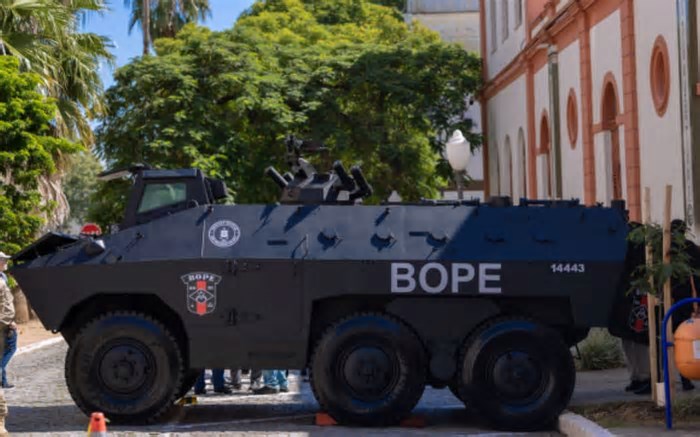 Engesa retorna depois de 3 décadas: entrega de seis veículos blindados Urutu restaurados