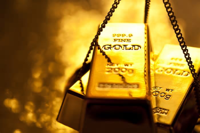 Investidores correm para ativos mais seguros e ouro sobe quase 3% na semana