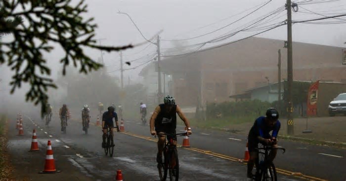 Estadual de Triatlo, Aquatlo e Maratona Aquática reúnem cerca de 200 atletas em Caxias do Sul