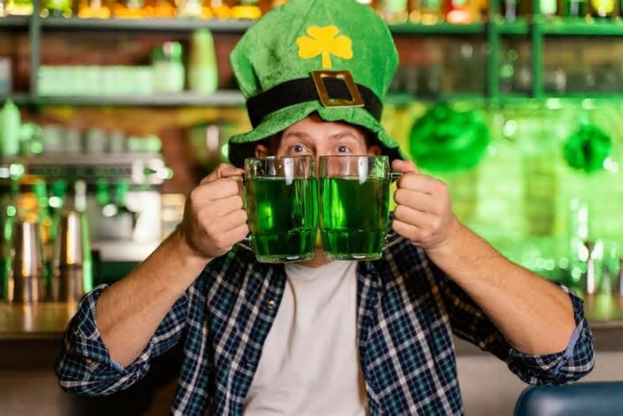 Chope verde e decoração temática: Rio e SP preparam celebrações de Saint Patrick's Day; veja a lista