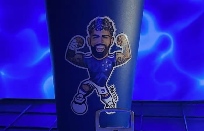 Cruzeiro inaugurará loja em BH com lançamento de camisa e presença de jogador