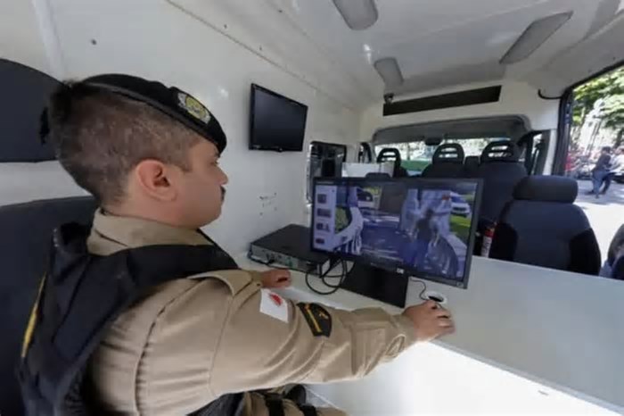 Carnaval: com drone, 72 criminosos são presos por reconhecimento facial
