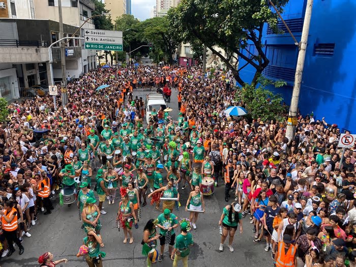 Beiço do Wando, Abalô-caxi e Queixinho vão às ruas de BH neste domingo de Carnaval