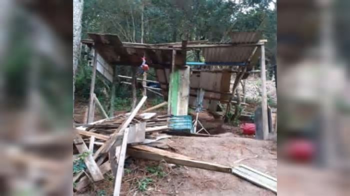 Turistas torturados após fazerem gestos interpretados como símbolo de facção foram levados a casa abandonada em Florianópolis