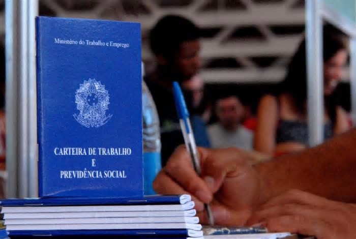 SC lidera na geração de empregos; veja as vagas disponíveis por região