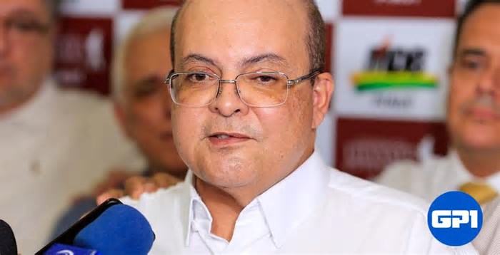 Governador Ibaneis Rocha comemora arquivamento de inquérito sobre 8 de janeiro