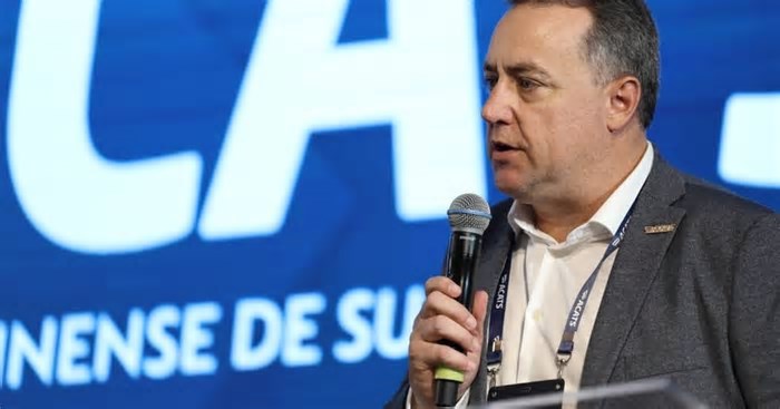 O supermercado tem futuro mesmo com tantos atacarejos? O que diz líder supermercadista de SC que agora mora no RS