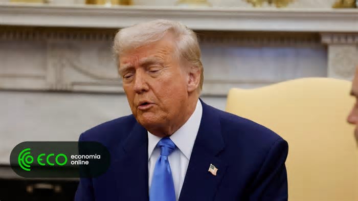 Trump ainda vai definir valor das tarifas a aplicar ao México e Canadá
