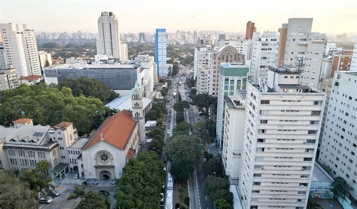 IBGE: Ranking de municípios por intensidade de ligações empresariais é liderado por São Paulo