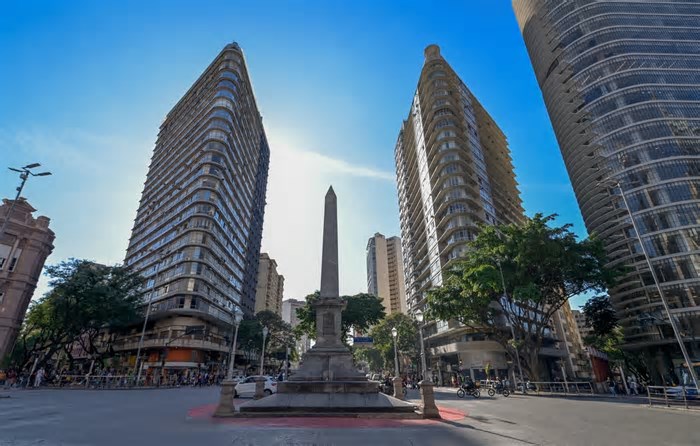 PBH sanciona lei que cria 'Times Square da Praça Sete', que poderá ter painéis de LED de 40 m