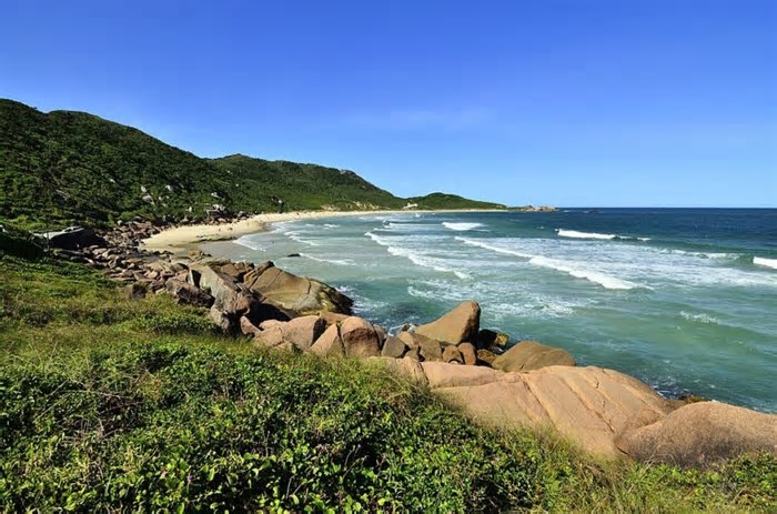 Viajar sozinha: 3 destinos brasileiros que toda mulher vai amar