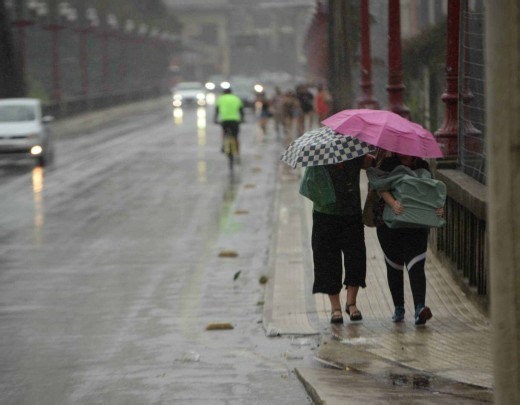 MG: 621 cidades estão em alerta amarelo para chuva intensa