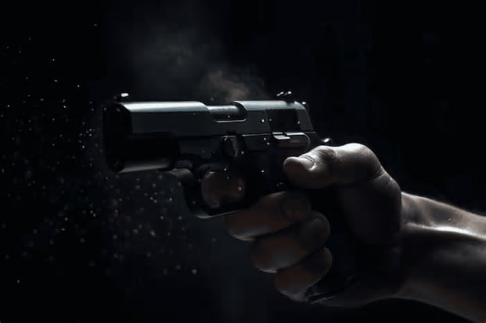 É possível disparar uma arma no espaço? Entenda o que aconteceria