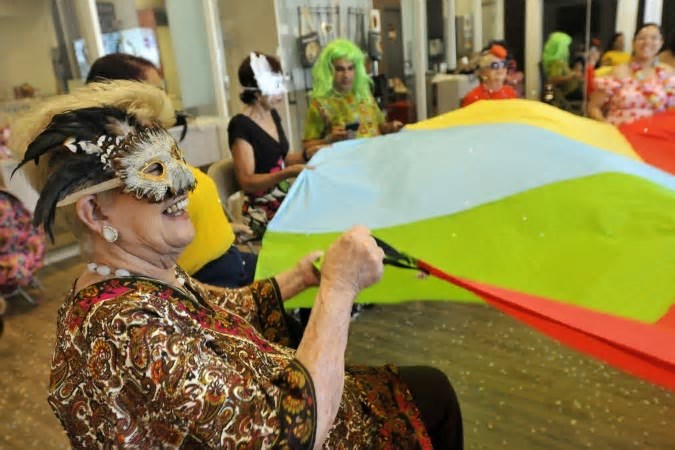 Ciência confirma: a música faz bem para o corpo e a mente, tratando doenças
