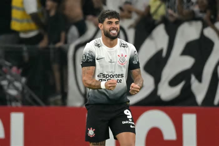 No Equador, Corinthians inicia disputa por vaga na fase de grupos