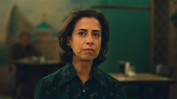 'Ainda estou aqui': o que dizem os Bonequinhos do GLOBO sobre o filme de Walter Salles