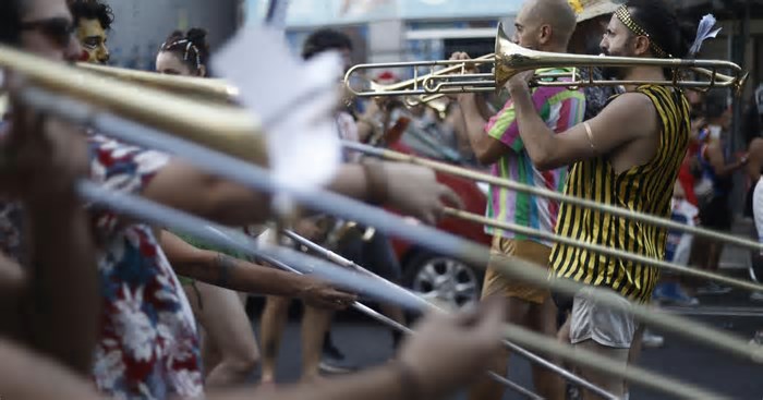 Carnaval de rua terá 20 blocos na Orla e em bairros da Capital nos dias 29 e 30; confira a programação