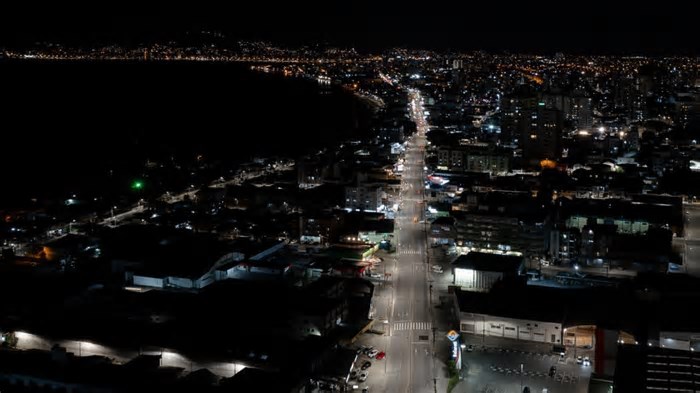 Iluminação pública em LED torna São José mais segura, bonita e atrativa para os negócios