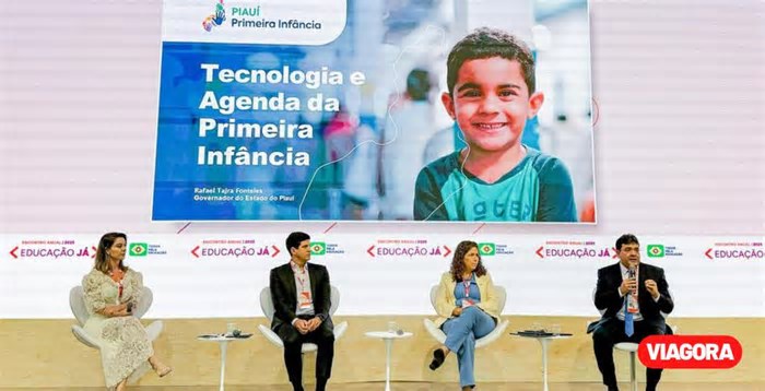 Rafael Fonteles apresenta aplicativo Piauí Primeira Infância em encontro educacional