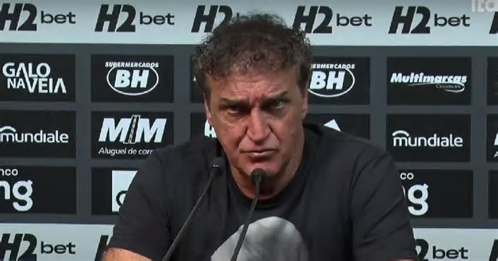 Cuca celebra desempenho do Atlético, mas prega cautela na final do Mineiro