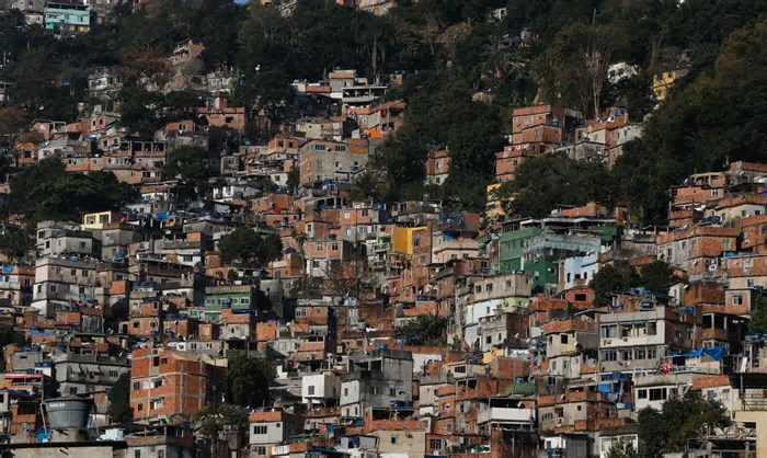 Criminosos sequestram cinco ônibus na zona norte do Rio de Janeiro