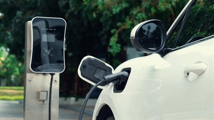 O que está impedindo o mercado de carros elétricos de explodir no Brasil?