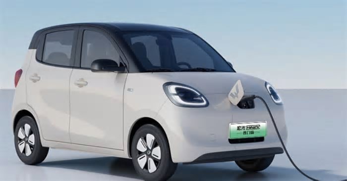 Carro elétrico mais barato da GM ganha versão 4 portas por R$ 36.000
