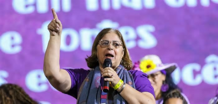 Cida Gonçalves repudia ofensa de Bolsonaro a mulheres: ‘logo, logo ele será insignificante’