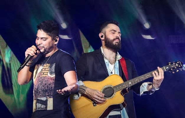 Turnê de 20 anos de Jorge e Mateus esgota ingressos em Goiânia