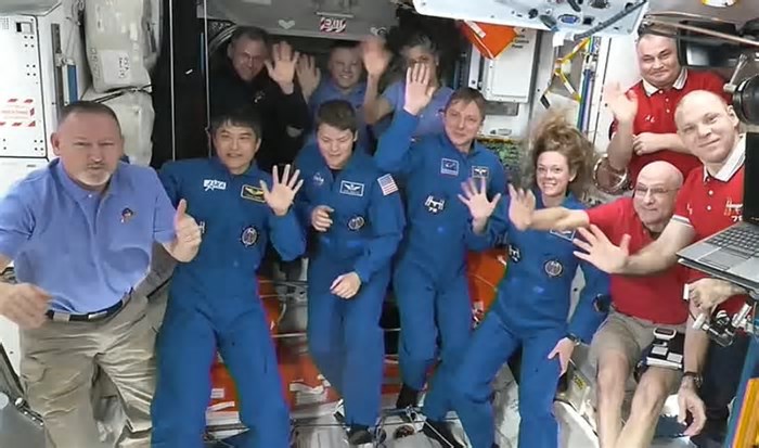 Astronautas ‘presos’ no espaço devem voltar em duas semanas, mas terão desafios para se adaptar à Terra; entenda