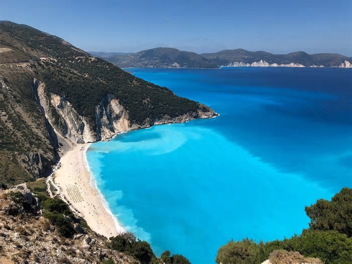 Veja as 10 melhores praias do mundo para visitar em 2025
