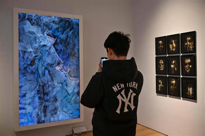 Christie's tem resultados mistos em leilão de obras com inteligência artificial