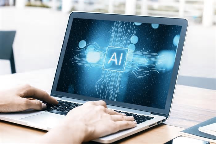 Plataforma oferta curso on-line gratuito de Inteligência Artificial com certificado de conclusão