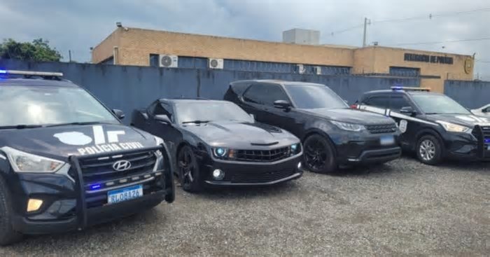 Polícia apreende carro de luxo de influenciador que buscava engajamento cometendo crimes de trânsito em SC
