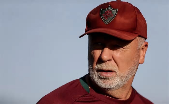 Escalação do Fluminense na Copa do Brasil complica Mano Menezes após problema de Samuel Xavier