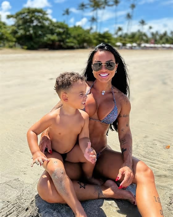 Kamila Simioni curte folga na Bahia após Carnaval 2025