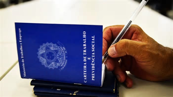 SINE abre mais de 10 mil vagas de trabalho em SC e no RJ; confira
