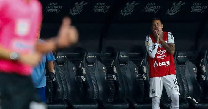 Neymar comenta corte da seleção brasileira por lesão e diz que preferiu não se arriscar