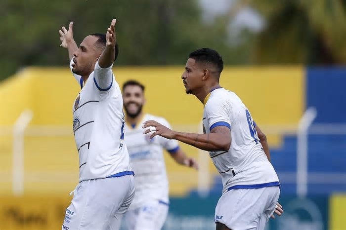 CARIOCA: Sampaio Corrêa bate Madureira e leva Taça Rio