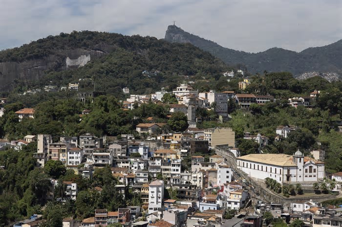 Bairro da Glória vive 'hype' no Rio, mas moradores reclamam de preços